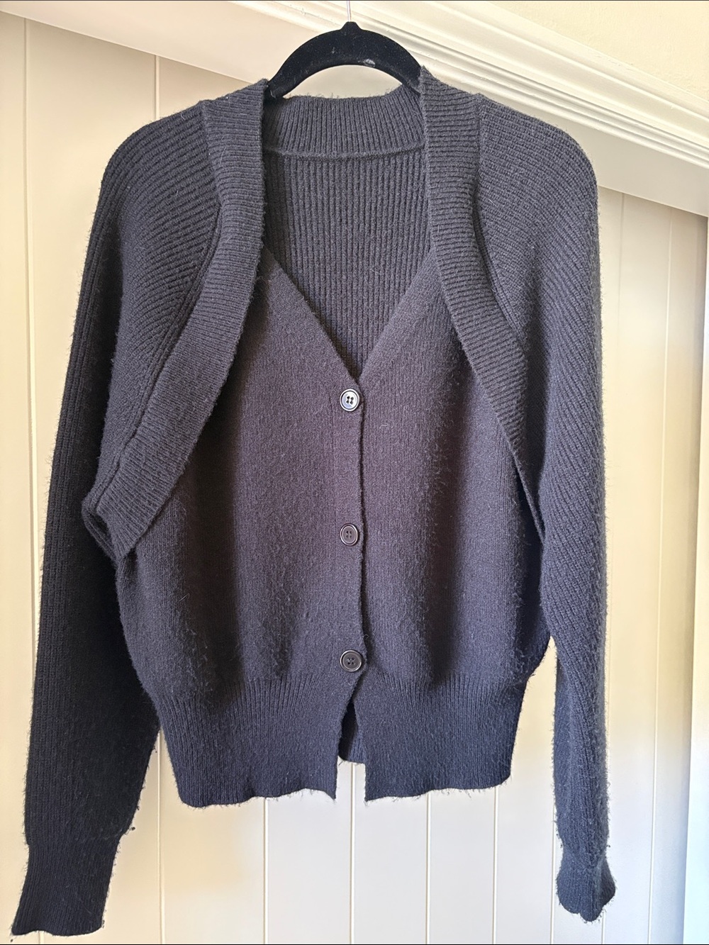 Commense Brand Classic V-Neck Black Women's Cardigan Sweater